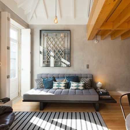 Gold & Grey Loft Almada Apartment Porto Bagian luar foto