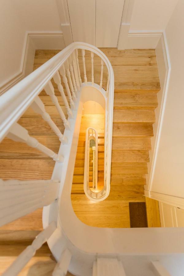 Gold & Grey Loft Almada Apartment Porto Bagian luar foto